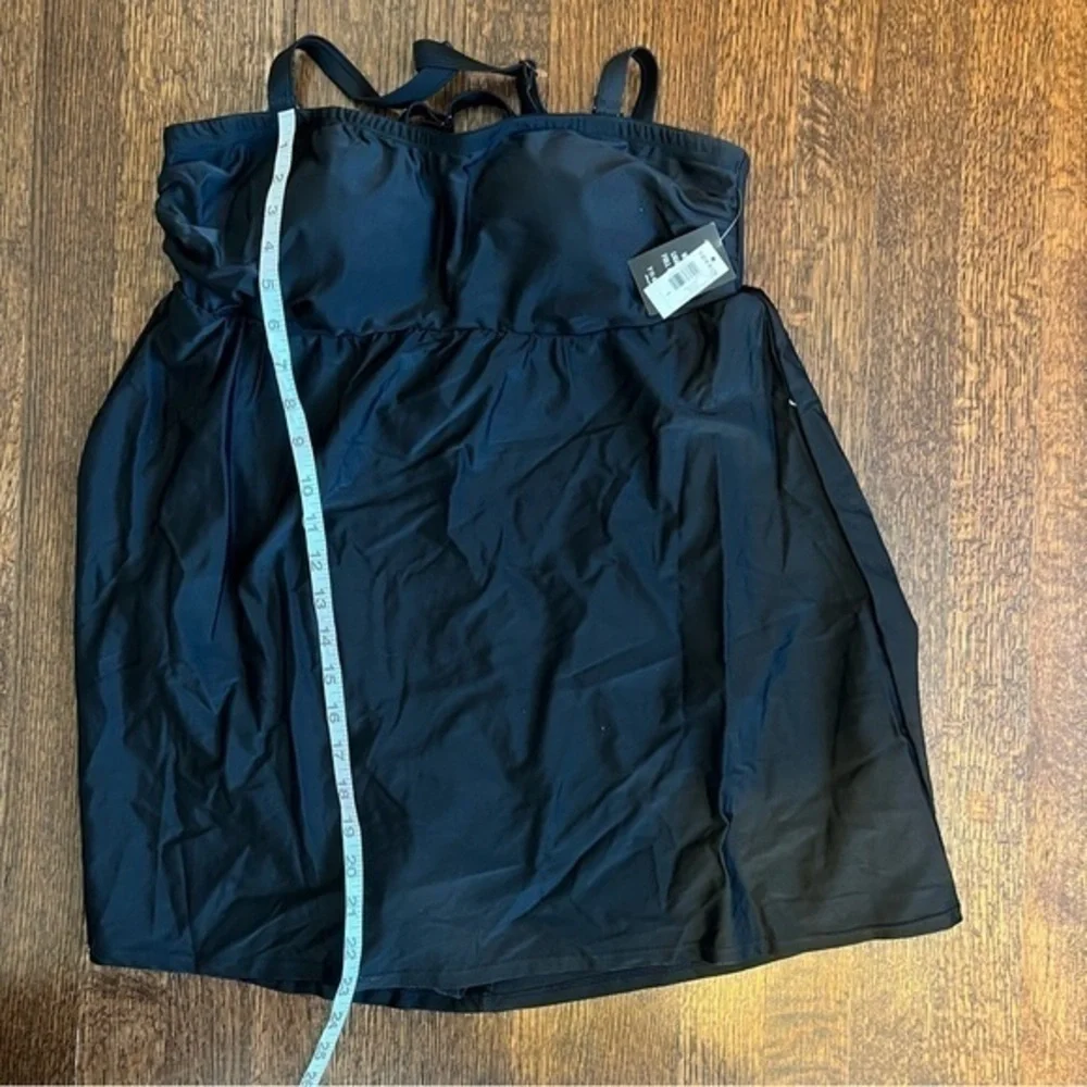 NWT Torrid size 1 black wireless swim dress - Picture 8 of 10
